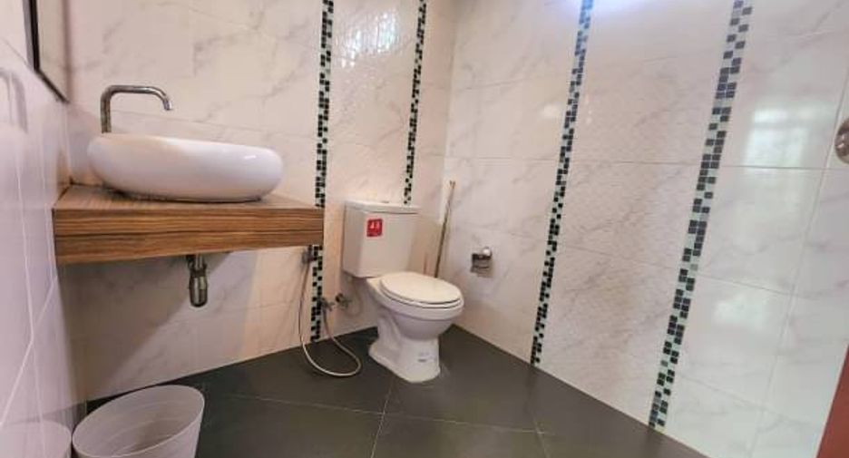 Villa en alquiler de 4 habitaciones en Mueang Chiang Mai, Chiang Mai