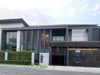 For sale 5 Beds house in Khan Na Yao, Bangkok
