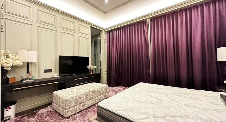 For sale 5 bedrooms house in Khan Na Yao, Bangkok