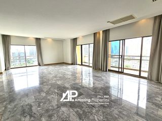 For sale 4 Beds condo in Watthana, Bangkok