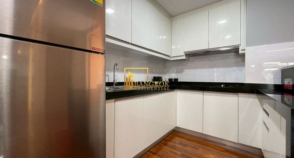 For rent 2 bedrooms apartment in Watthana, Bangkok