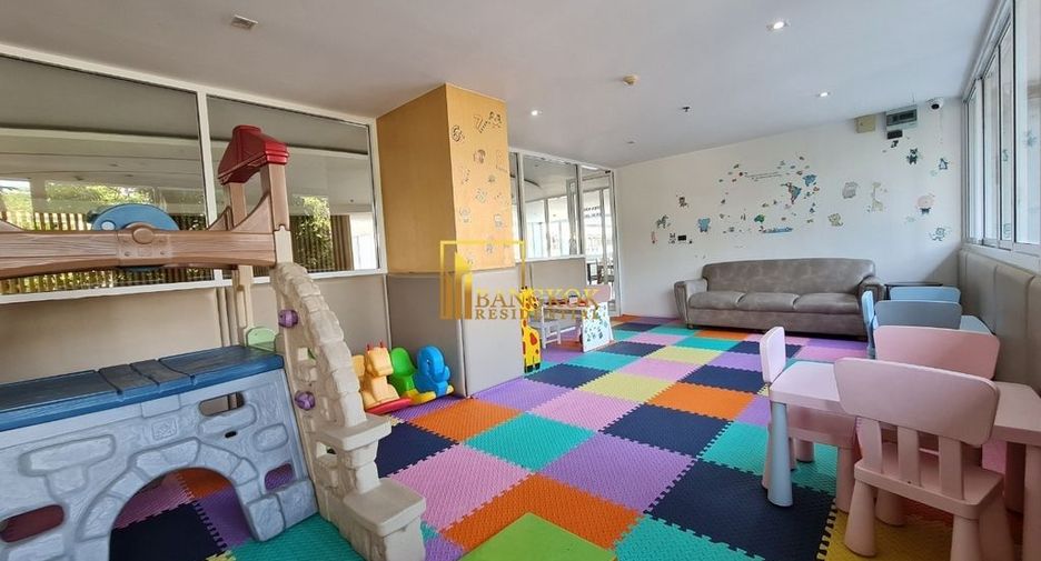 For rent 2 bedrooms apartment in Watthana, Bangkok