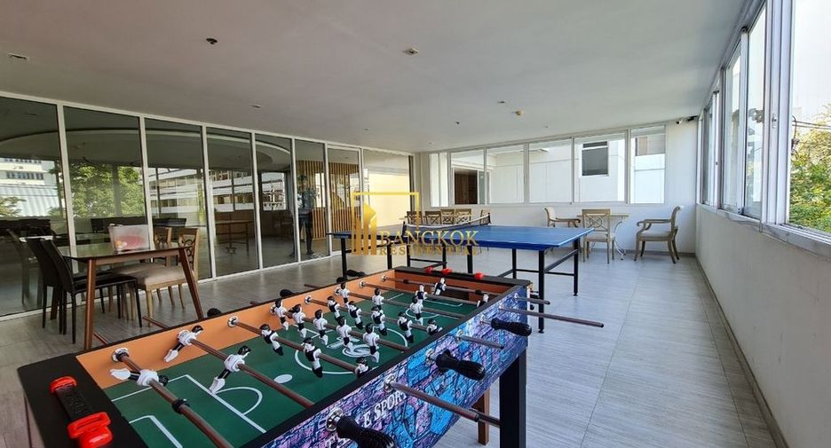 For rent 2 bedrooms apartment in Watthana, Bangkok