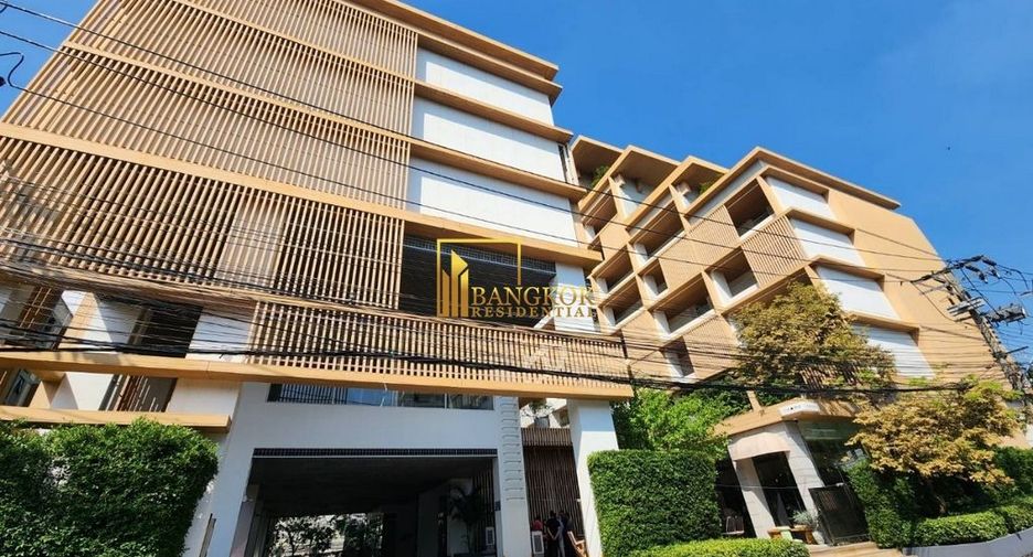 For rent 2 bedrooms apartment in Watthana, Bangkok