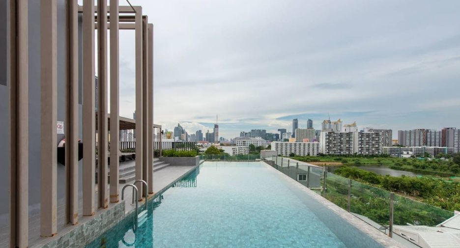 For rent 2 bed condo in Huai Khwang, Bangkok