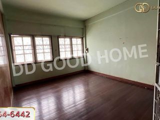 For sale 2 bed retail Space in Mueang Lop Buri, Lopburi