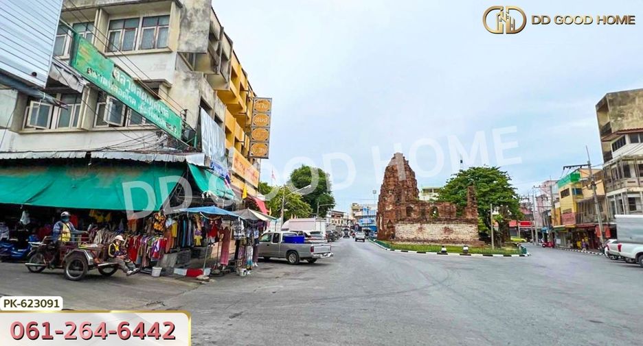 For sale 2 bedrooms retail Space in Mueang Lop Buri, Lopburi