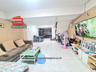 出售 2 卧室 联排别墅 在 Bang Kruai, Nonthaburi
