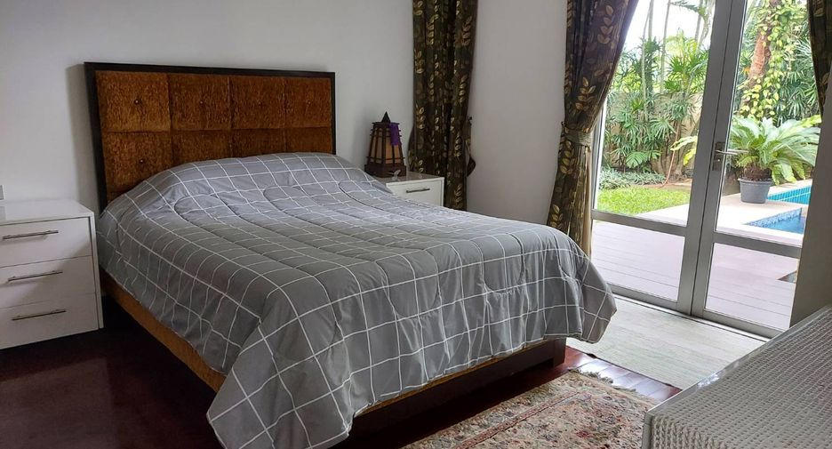 For sale 4 bed house in Sattahip, Chonburi