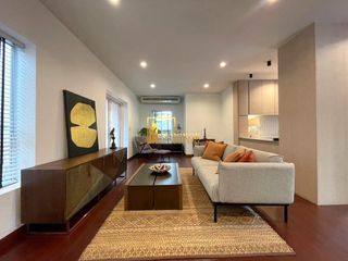 For rent 4 bedrooms house in Watthana, Bangkok