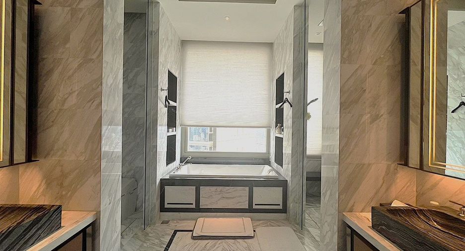 Condo en venta de 3 habitaciones en Khlong San, Bangkok