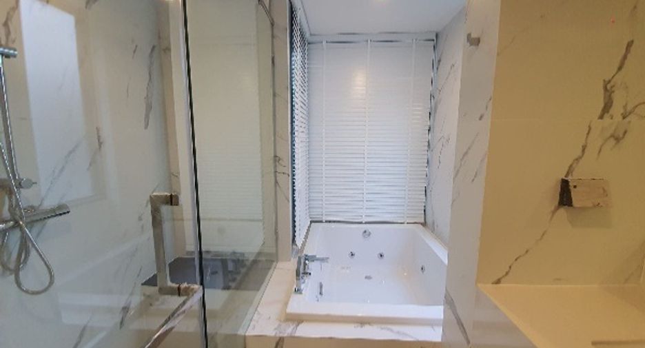 Haus zur Miete mit 4 Zimmer in Prawet, Bangkok