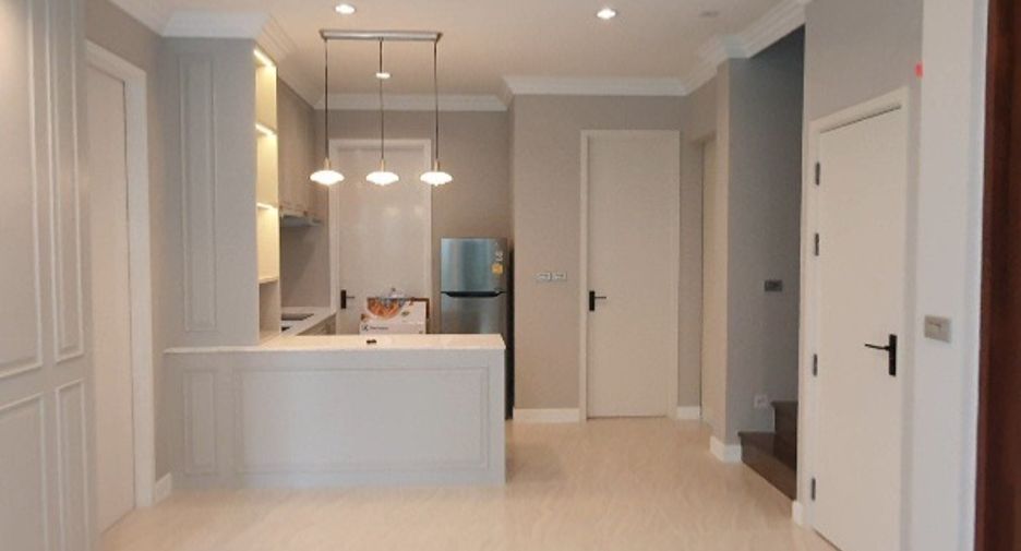 Haus zur Miete mit 4 Zimmer in Prawet, Bangkok