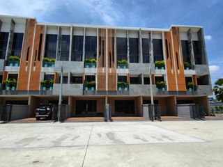 For sale 3 bed office in Prawet, Bangkok