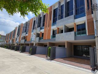 For sale 3 bed office in Prawet, Bangkok