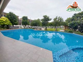 Casa adosada en venta de 3 habitaciones en Bang Bua Thong, Nonthaburi