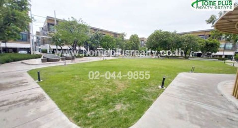 For sale 3 bedrooms townhouse in Bang Bua Thong, Nonthaburi