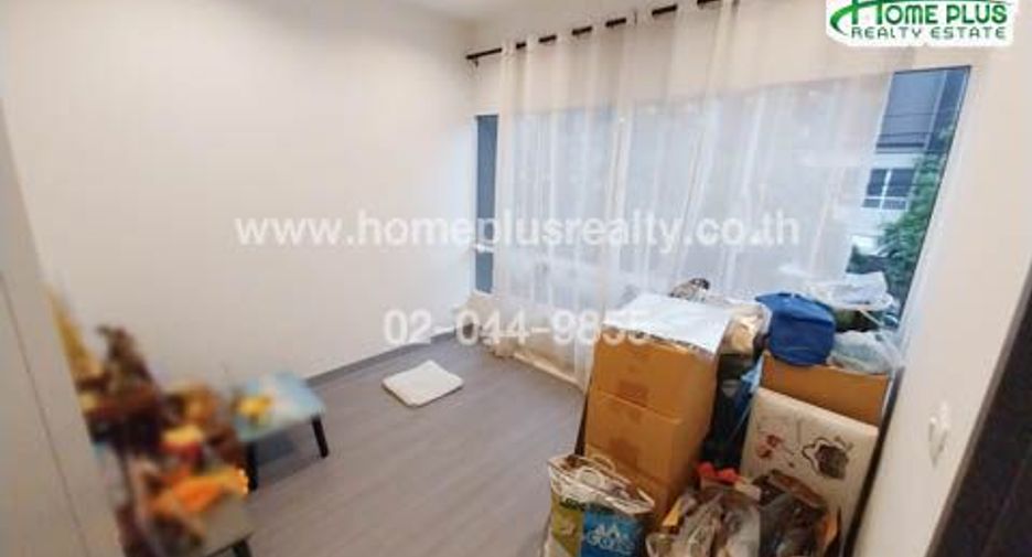 For sale 3 bedrooms townhouse in Bang Bua Thong, Nonthaburi
