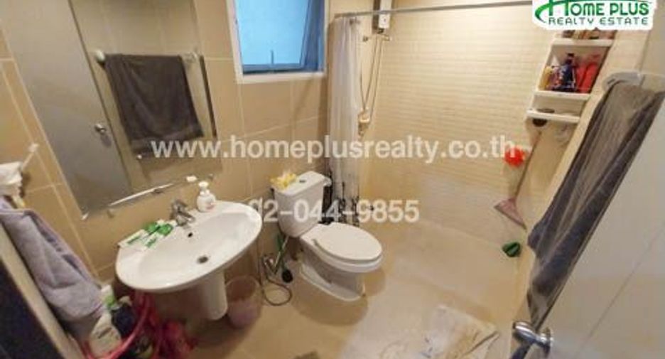 For sale 3 bedrooms townhouse in Bang Bua Thong, Nonthaburi