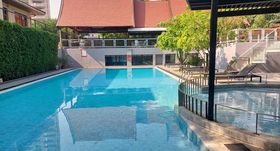 Apartment zur Miete mit 3 Zimmer in Sathon, Bangkok