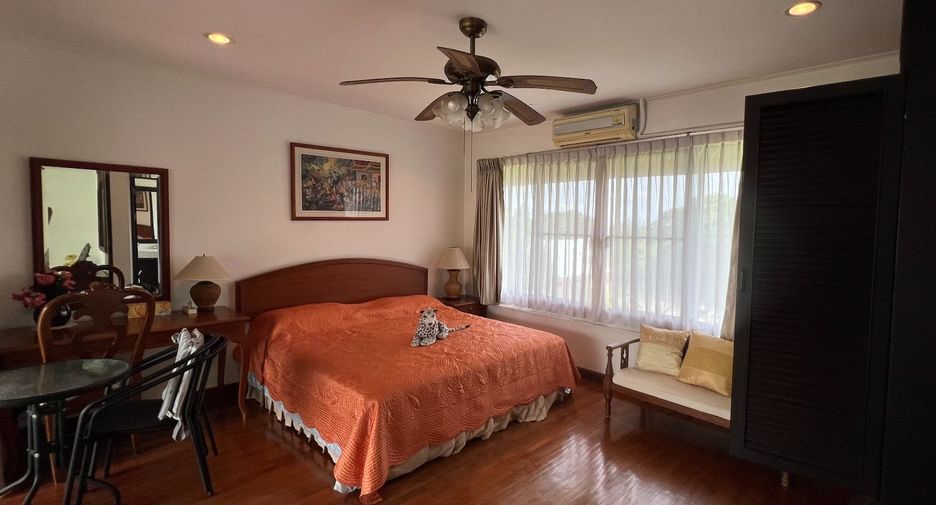 For sale 3 bed house in Sattahip, Chonburi