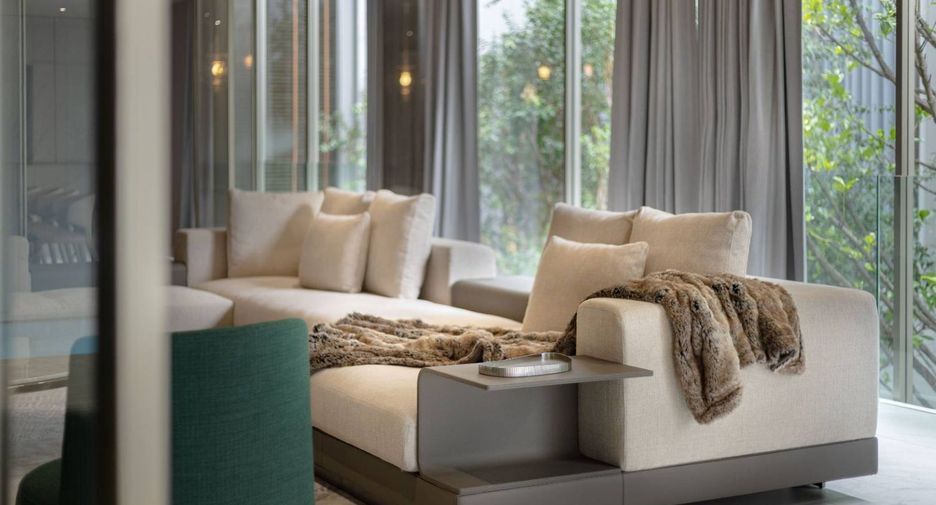 For sale 5 bedrooms villa in Bang Kapi, Bangkok
