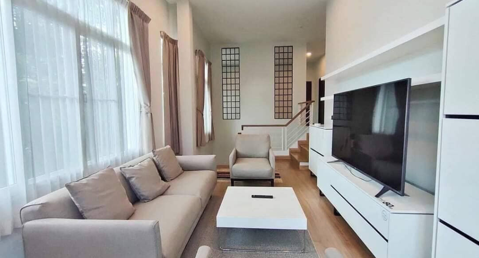 À vendre 4 chambres villa à Mueang Chiang Mai, Chiang Mai