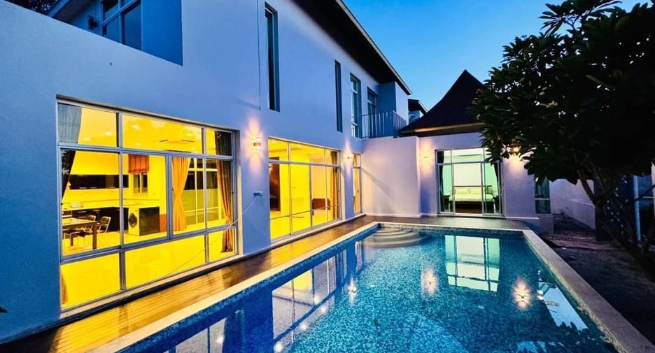 For sale 4 bed house in Sattahip, Chonburi