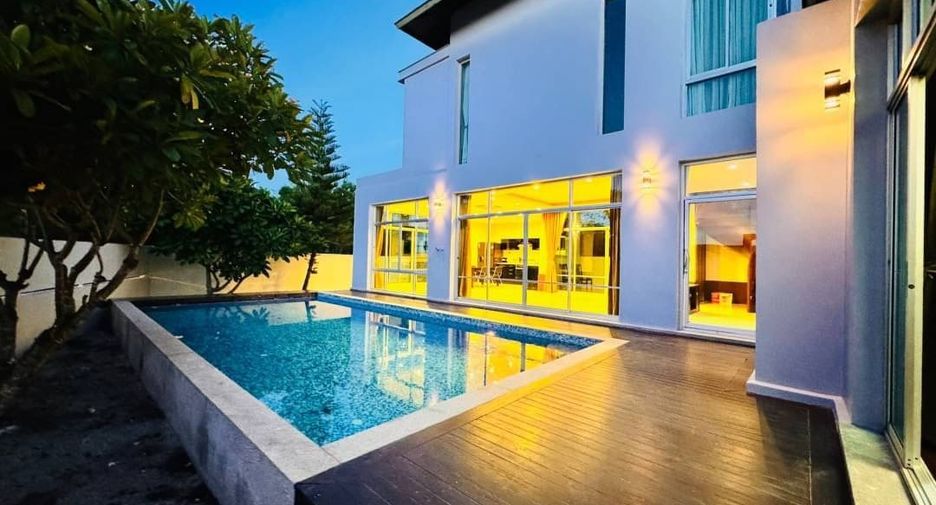 For sale 4 bed house in Sattahip, Chonburi