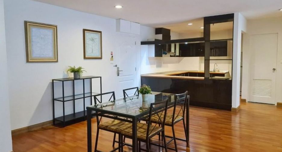 For rent 2 bedrooms condo in Khlong Toei, Bangkok