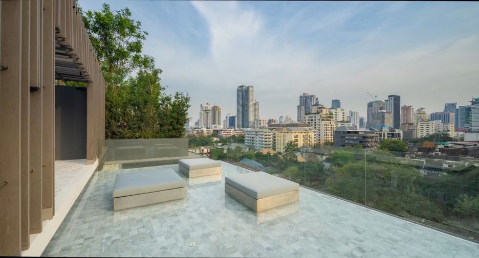 Condo en alquiler de 3 habitaciones en Watthana, Bangkok