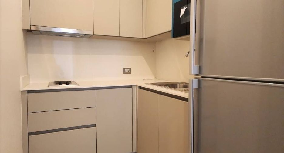 For sale 5 bedrooms condo in Khlong San, Bangkok