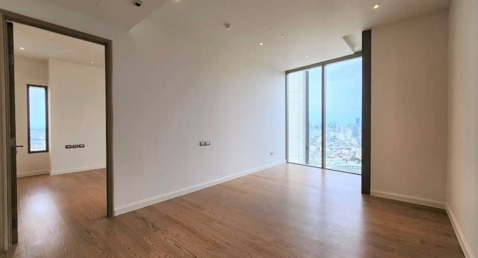 For sale 5 bedrooms condo in Khlong San, Bangkok