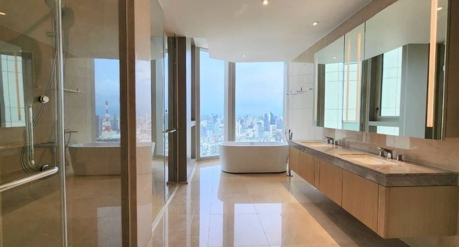 For sale 5 bedrooms condo in Khlong San, Bangkok