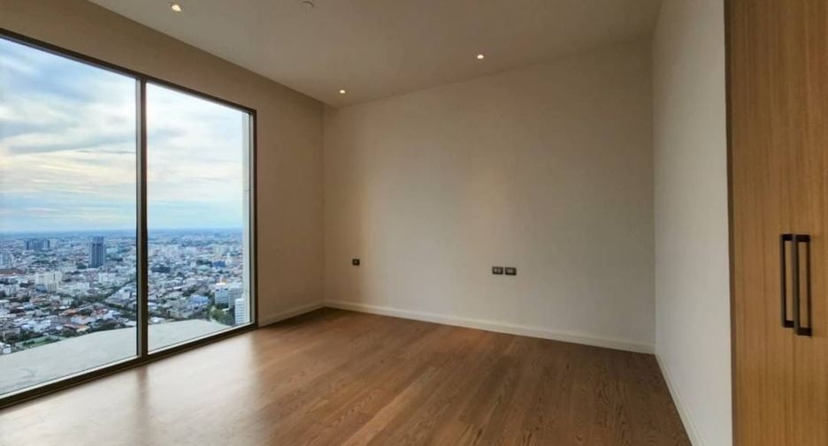 For sale 5 bedrooms condo in Khlong San, Bangkok