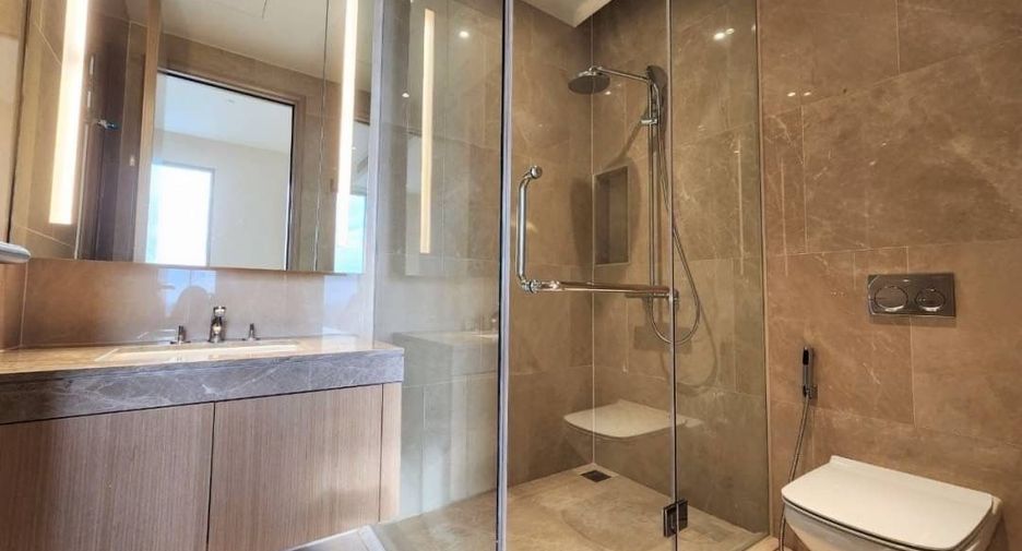For sale 5 bedrooms condo in Khlong San, Bangkok