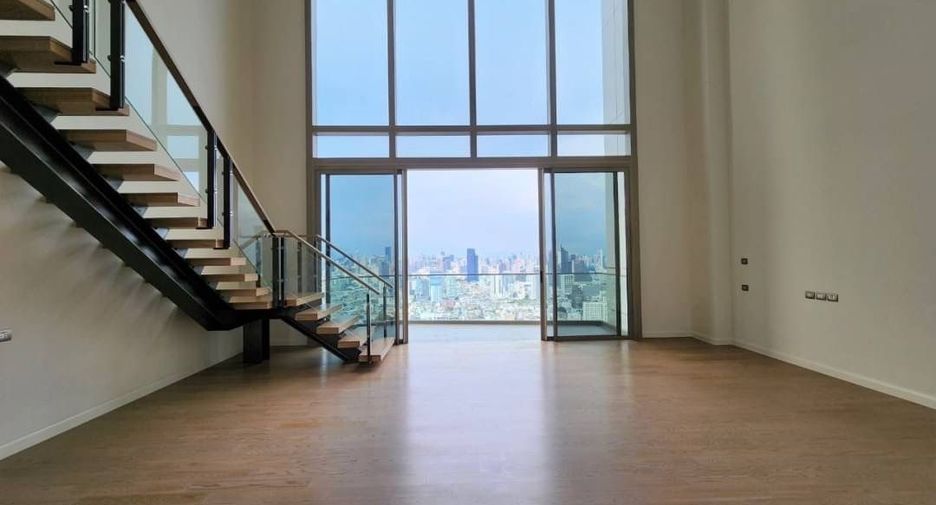 For sale 5 bedrooms condo in Khlong San, Bangkok