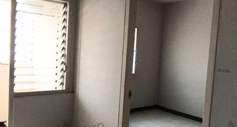 Wohnung zum Kauf mit 1 Zimmer in Nakhon Chai Si, Nakhon Pathom