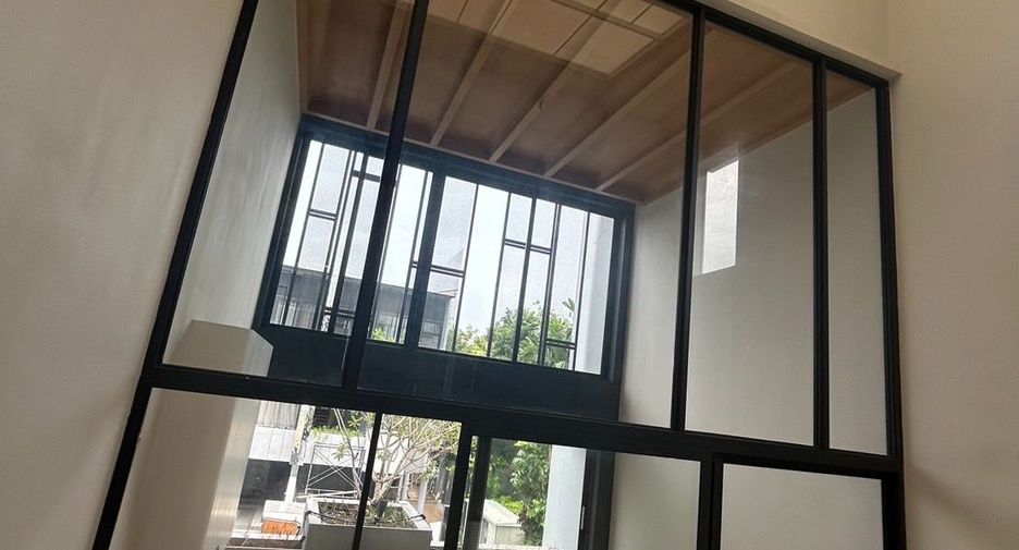 For sale 3 bedrooms townhouse in Suan Luang, Bangkok