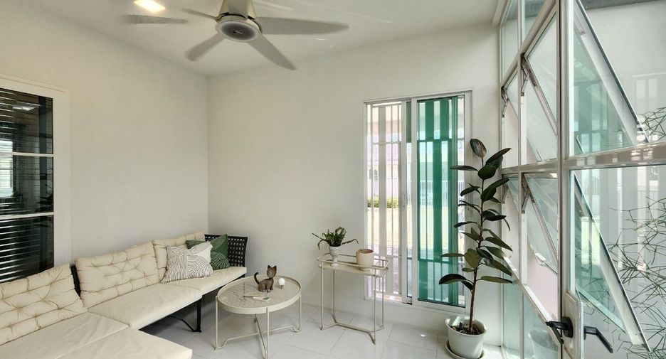 Casa en alquiler y en venta de 3 habitaciones en Mueang Samut Prakan, Samut Prakan