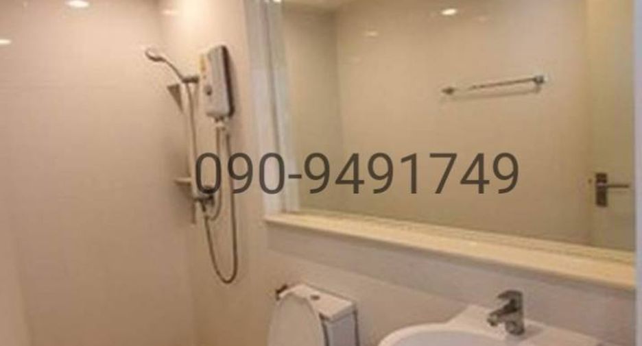 For rent 3 bedrooms townhouse in Lat Phrao, Bangkok
