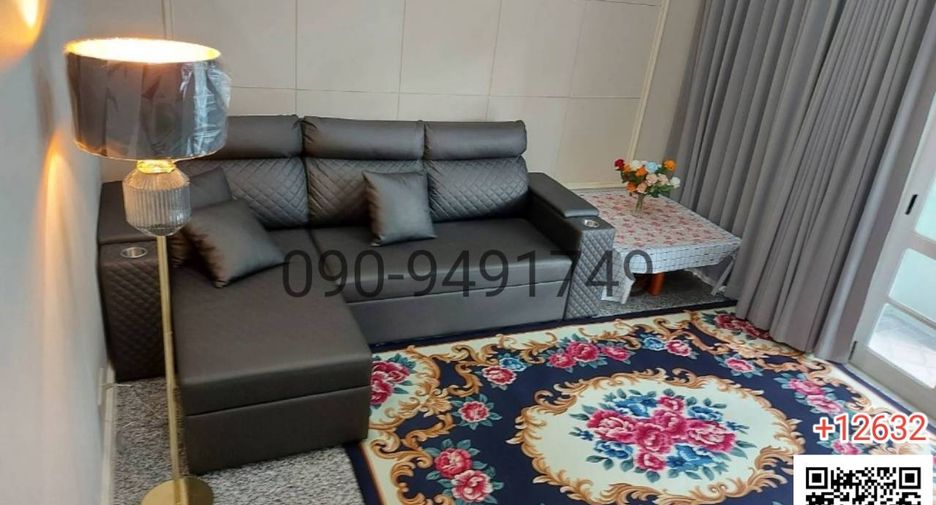 For rent 5 bedrooms townhouse in Mueang Nonthaburi, Nonthaburi