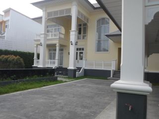 For sale 4 Beds house in Lat Phrao, Bangkok