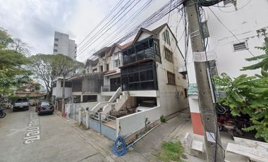 For sale 3 bedrooms townhouse in Bang Kapi, Bangkok