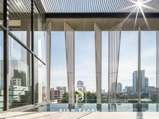 For sale 5 Beds condo in Watthana, Bangkok