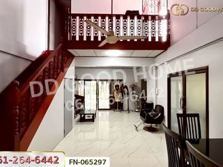 For sale 2 ベッドルーム townhouse in Mueang Surat Thani, Surat Thani