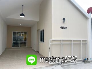 For sale 3 Beds townhouse in Lam Luk Ka, Pathum Thani