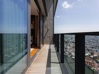 For sale 4 bed condo in Khlong San, Bangkok