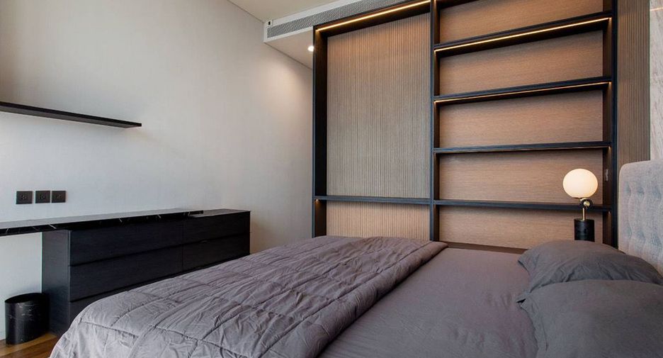 For sale 4 bed condo in Khlong San, Bangkok