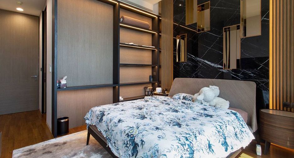 For sale 4 bed condo in Khlong San, Bangkok